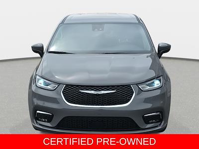 Used 2023 Chrysler Pacifica - photo 2