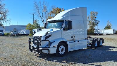 Used 2020 Volvo VNR Volvo D13 Semi Truck for sale #243527 - photo 1