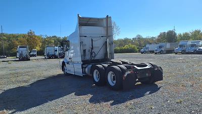 Used 2020 Volvo VNR Volvo D13 Semi Truck for sale #243547 - photo 2