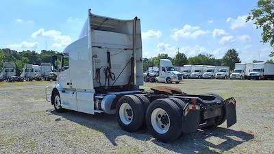 Used 2020 Volvo VNR Volvo D13 Semi Truck for sale #243553 - photo 2