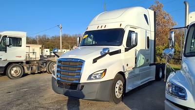 Used 2021 Freightliner Cascadia Cummins X15 Semi Truck with Sleeper Cab for sale #263305 - photo 1