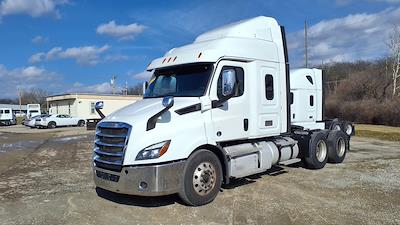 Used 2020 Freightliner Cascadia - photo 1