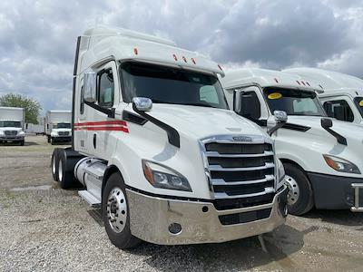 Used 2020 Freightliner Cascadia Detroit DD13 Semi Truck with Sleeper Cab for sale #274586 - photo 1