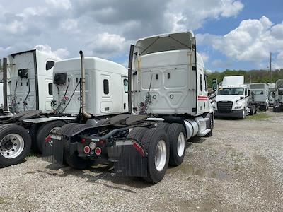 Used 2020 Freightliner Cascadia Detroit DD13 Semi Truck with Sleeper Cab for sale #274586 - photo 2