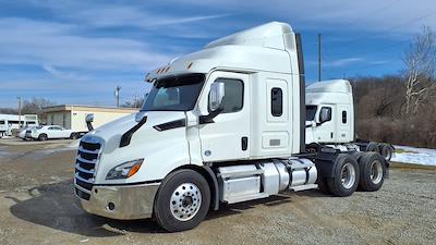Used 2020 Freightliner Cascadia - photo 1