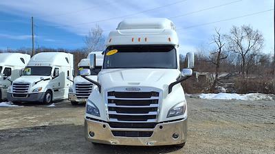 Used 2020 Freightliner Cascadia - photo 1