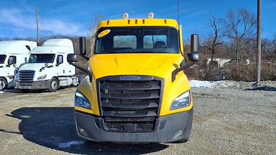 Used 2020 Freightliner Cascadia - photo 1