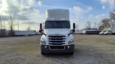 Used 2022 Freightliner Cascadia - photo 1