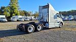 Used 2019 Volvo VNR Volvo D13 Semi Truck for sale #786671 - photo 5