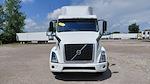 Used 2019 Volvo VNR Volvo D13 Semi Truck for sale #789453 - photo 3