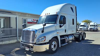 Used 2019 Freightliner Cascadia Detroit Diesel DD15 Semi Truck with Sleeper Cab for sale #803728 - photo 1