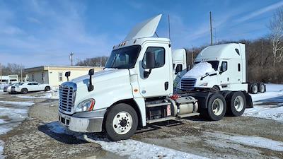 Used 2018 Freightliner Cascadia - photo 1