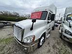 Used 2019 Freightliner Cascadia Detroit Diesel DD15 Semi Truck with Sleeper Cab for sale #826732 - photo 1