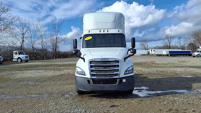 Used 2019 Freightliner Cascadia Detroit Diesel DD15 Semi Truck for sale #870160 - photo 2