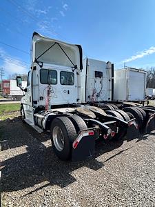 Used 2019 Freightliner Cascadia Cummins X15 Semi Truck for sale #876877 - photo 2