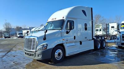 Used 2019 Freightliner Cascadia - photo 1