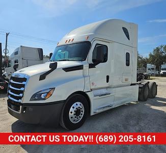 Used 2020 Freightliner Cascadia Detroit Diesel DD15 Semi Truck with Sleeper Cab for sale #267497 - photo 1