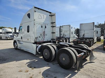 Used 2020 Freightliner Cascadia Detroit Diesel DD15 Semi Truck with Sleeper Cab for sale #267497 - photo 2