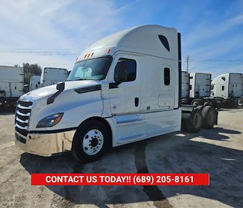 Used 2020 Freightliner Cascadia Detroit Diesel DD15 Semi Truck with Sleeper Cab for sale #274344 - photo 1