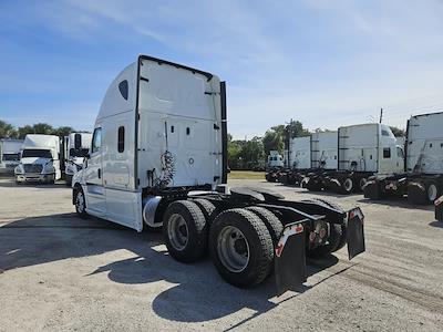 Used 2020 Freightliner Cascadia Detroit Diesel DD15 Semi Truck with Sleeper Cab for sale #274344 - photo 2