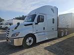 Used 2020 Freightliner Cascadia Detroit Diesel DD15 Semi Truck with Sleeper Cab for sale #290731 - photo 1