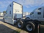 Used 2020 Freightliner Cascadia Detroit Diesel DD15 Semi Truck with Sleeper Cab for sale #290731 - photo 2