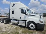Used 2022 Freightliner Cascadia Detroit Diesel DD15 Semi Truck with Sleeper Cab for sale #543912 - photo 4