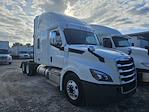Used 2022 Freightliner Cascadia Detroit Diesel DD15 Semi Truck with Sleeper Cab for sale #550491 - photo 4