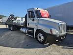 Used 2018 Freightliner Cascadia Day Cab Flatbed Truck for sale #682076 - photo 3