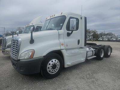 Used 2018 Freightliner Cascadia Detroit Diesel DD15 Semi Truck for sale #769907 - photo 1