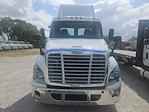 Used 2018 Freightliner Cascadia Cummins X15 Semi Truck for sale #786817 - photo 3
