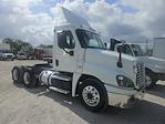 Used 2018 Freightliner Cascadia Cummins X15 Semi Truck for sale #786817 - photo 4