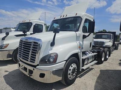 Used 2019 Freightliner Cascadia Cummins X15 Semi Truck for sale #795030 - photo 1