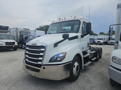 Used 2019 Freightliner Cascadia Detroit DD13 Semi Truck for sale #812973 - photo 1