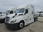 Used 2019 Freightliner Cascadia Detroit Diesel DD15 Semi Truck with Sleeper Cab for sale #813162 - photo 1