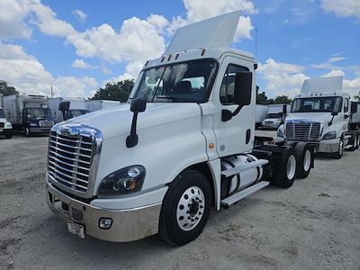 Used 2019 Freightliner Cascadia Cummins X15 Semi Truck for sale #864274 - photo 1