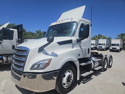 Used 2019 Freightliner Cascadia Detroit Diesel DD15 Semi Truck for sale #873987 - photo 1