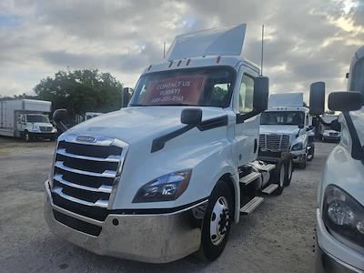 Used 2019 Freightliner Cascadia Detroit Diesel DD15 Semi Truck for sale #873992 - photo 1