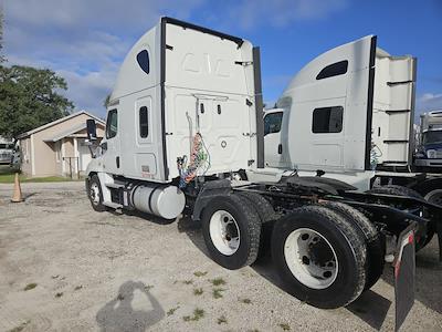 Used 2020 Freightliner Cascadia Detroit Diesel DD15 Semi Truck with Sleeper Cab for sale #877813 - photo 2