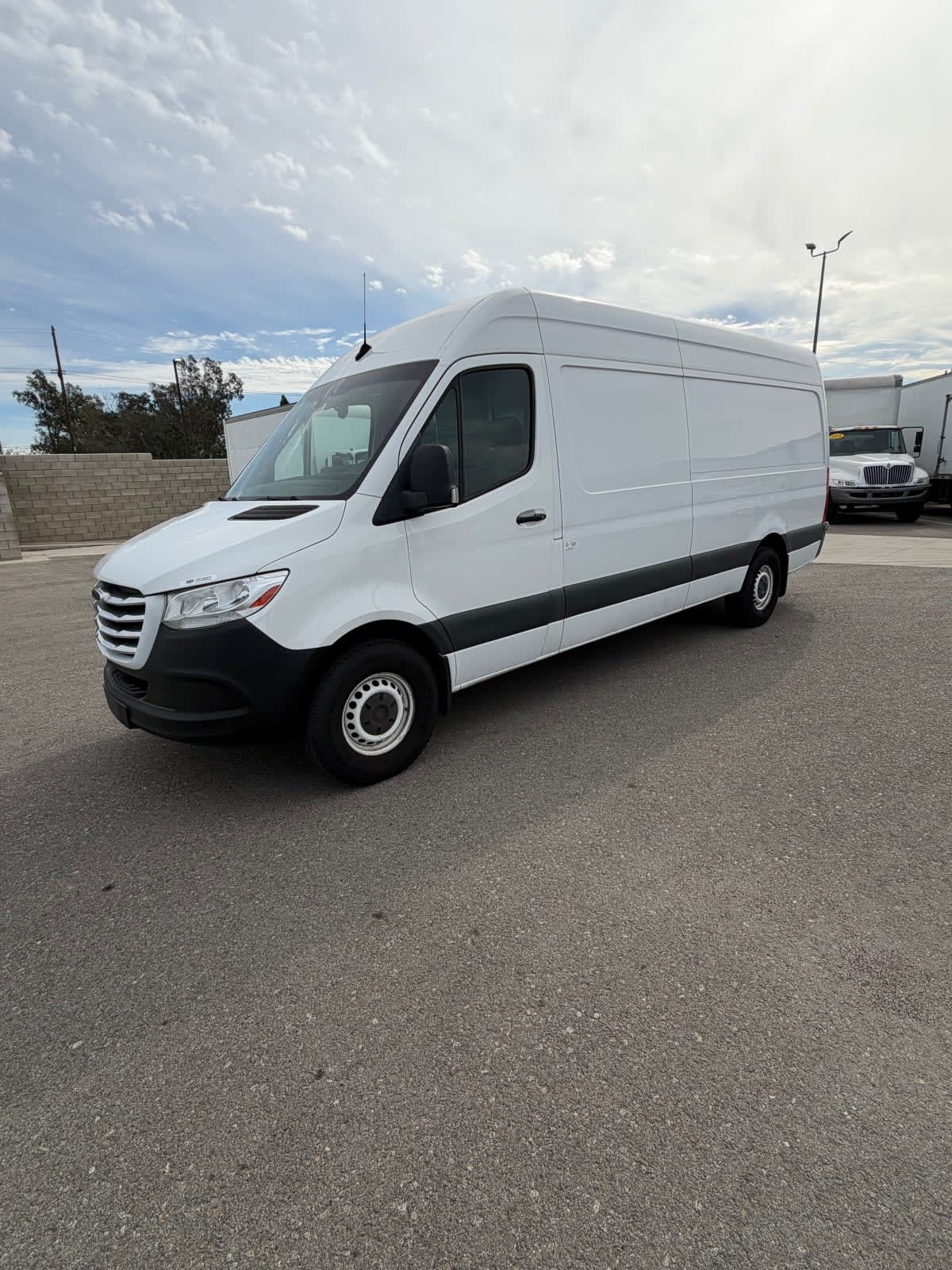 Used 2019 Freightliner Sprinter 2500 - photo 7