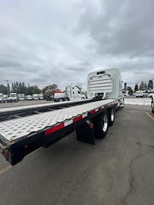 Used 2020 Freightliner Cascadia Sleeper Cab Flatbed Truck for sale #293138 - photo 2