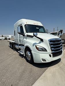 Used 2020 Freightliner Cascadia Sleeper Cab Cab Chassis for sale #293140 - photo 1