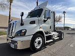 Used 2017 Freightliner Cascadia Detroit DD13 Semi Truck for sale #680594 - photo 4