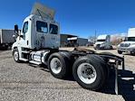 Used 2018 Freightliner Cascadia Detroit Diesel DD15 Semi Truck for sale #750550 - photo 2
