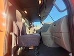 Used 2018 Freightliner Cascadia Day Cab Box Truck for sale #752466 - photo 14