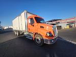 Used 2018 Freightliner Cascadia Day Cab Box Truck for sale #752466 - photo 4