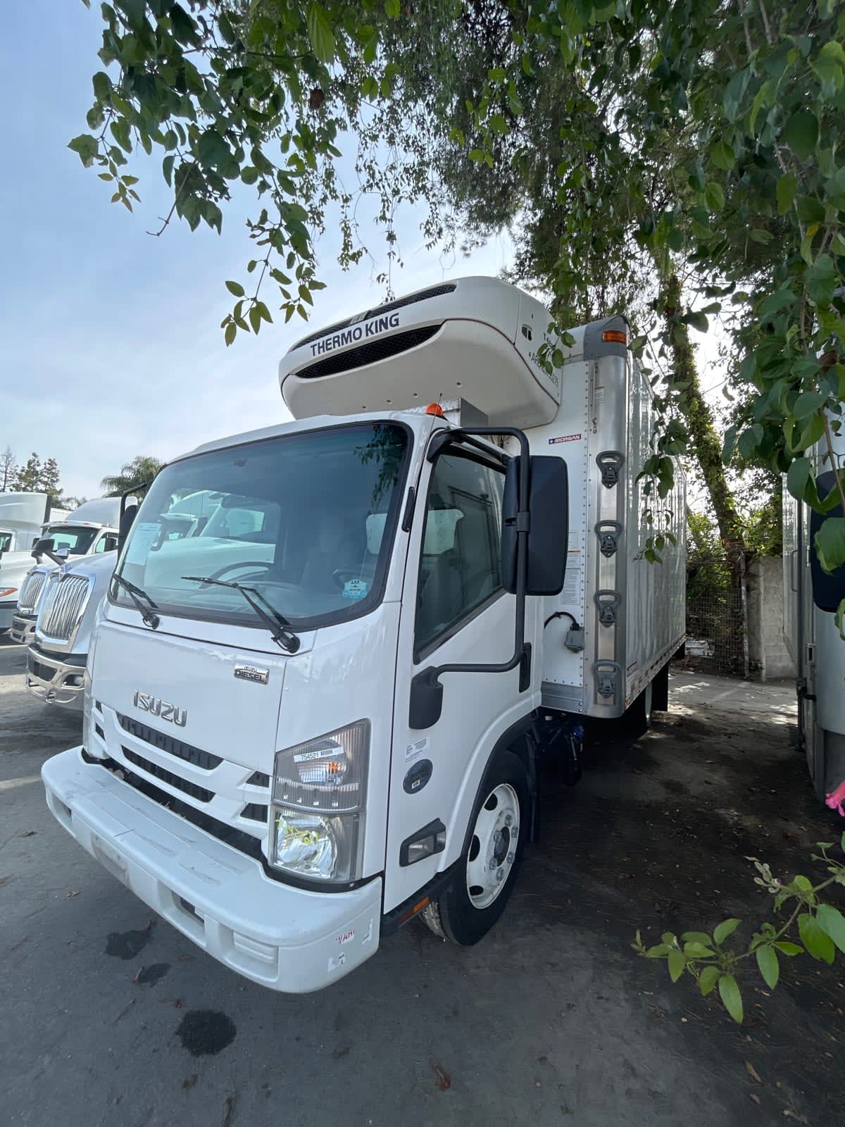 Used 2018 Isuzu NRR - photo 6