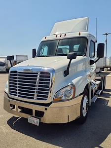 Used 2018 Freightliner Cascadia Detroit DD13 Semi Truck for sale #803220 - photo 1
