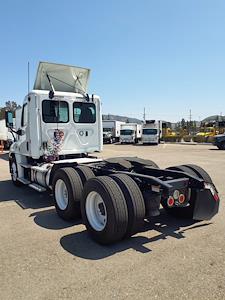 Used 2018 Freightliner Cascadia Detroit DD13 Semi Truck for sale #803220 - photo 2