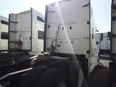 Used 2019 Freightliner Cascadia - photo 1